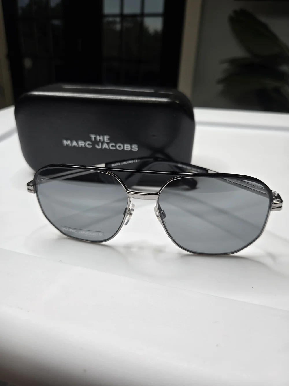 Marc Jacobs Silver Metal Aviator Sunglasses with Black Lenses